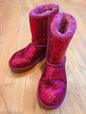UGG Women's 6 Classic Short Cosmos Pink Sequin Boots